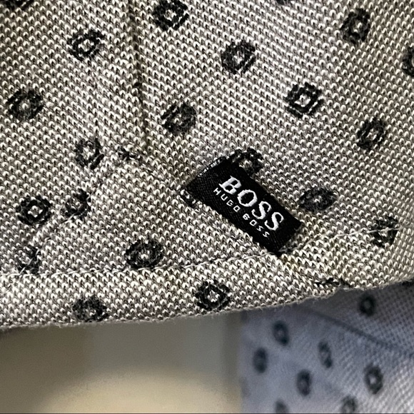 Hugo Boss Robbie Sharp Fit Button Down Shirt Men Sz XL EUC - Picture 6 of 14